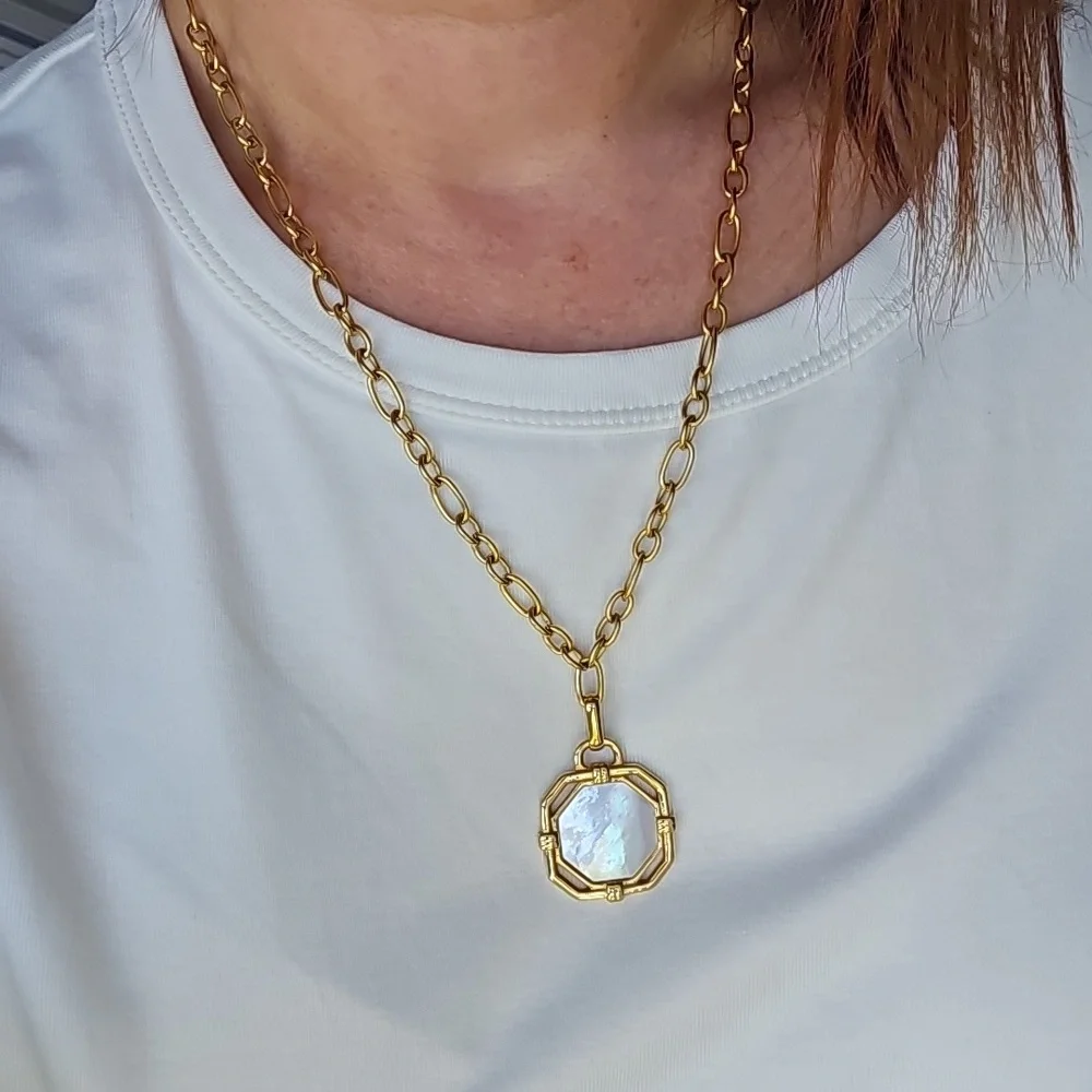 LN Noonday pendant necklace - Picture 3 of 8